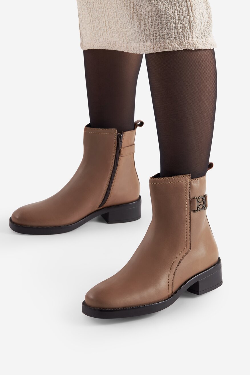 
                Боти Lasocki КАМЕЛ - 5905588965985