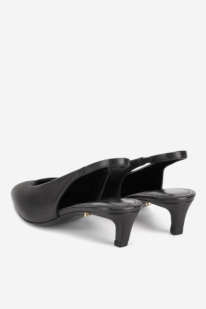 
                Елегантни обувки Gino Rossi ЧЕРЕН - 5904862334691