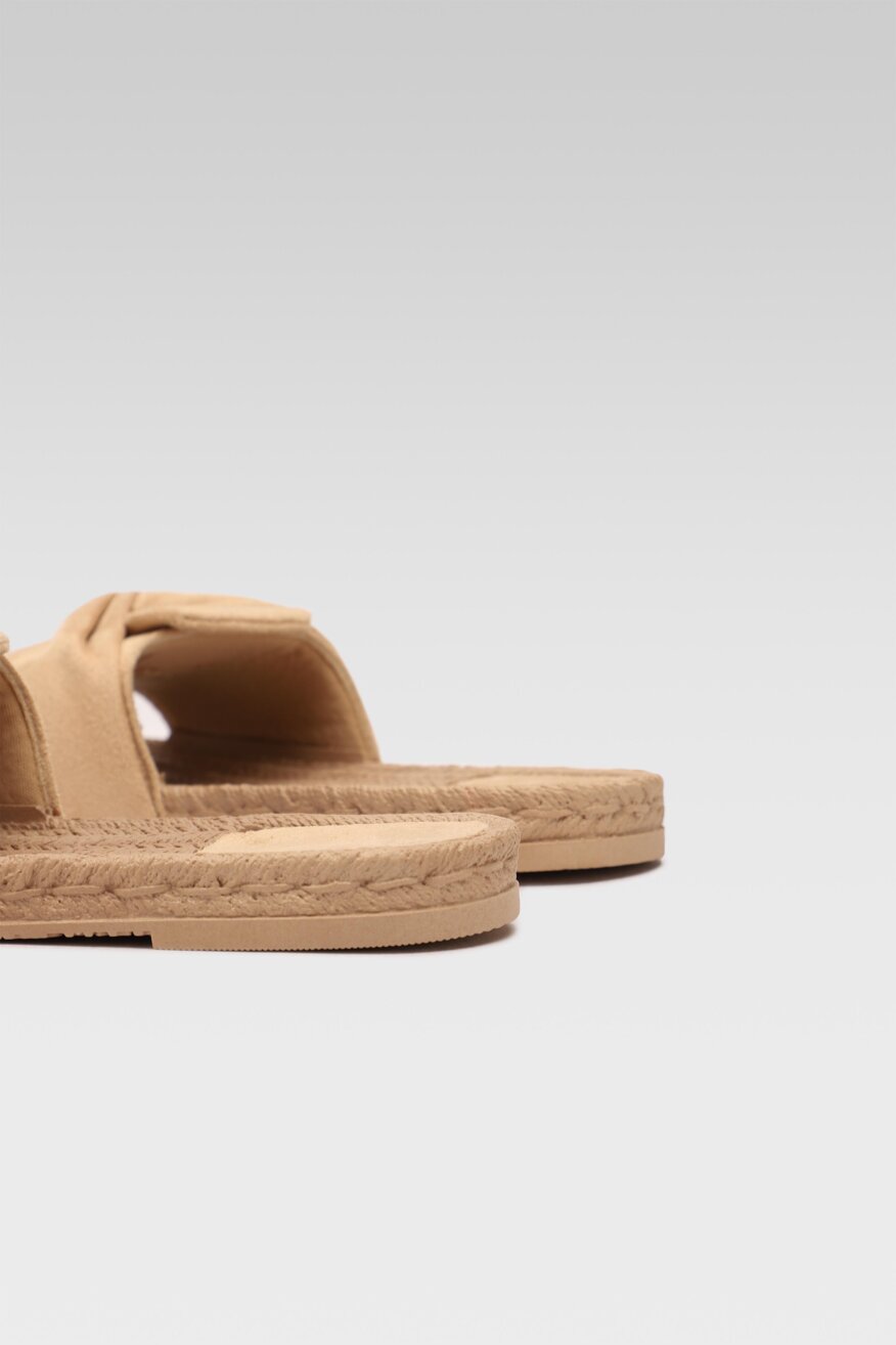 Bassano - Klapki beżowe - 5903698465319