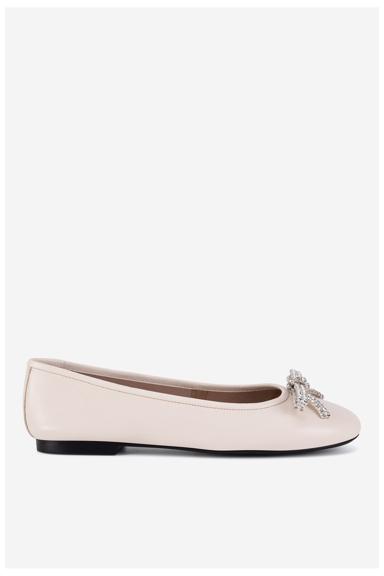 Балерина Badura CARNATION-8221-133 БЯЛ