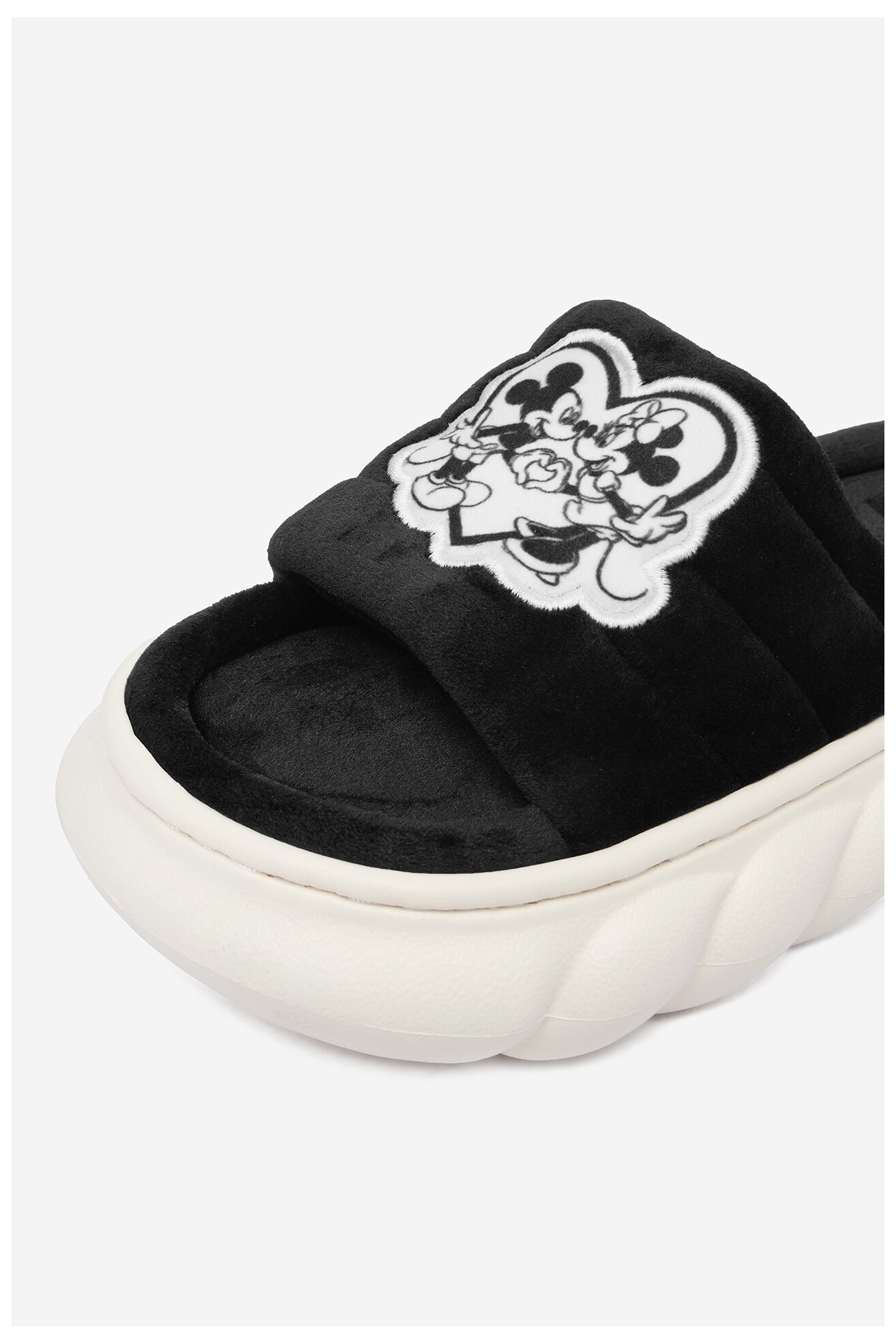 Kapcie Mickey&Friends AW24-112DSTC Czarny