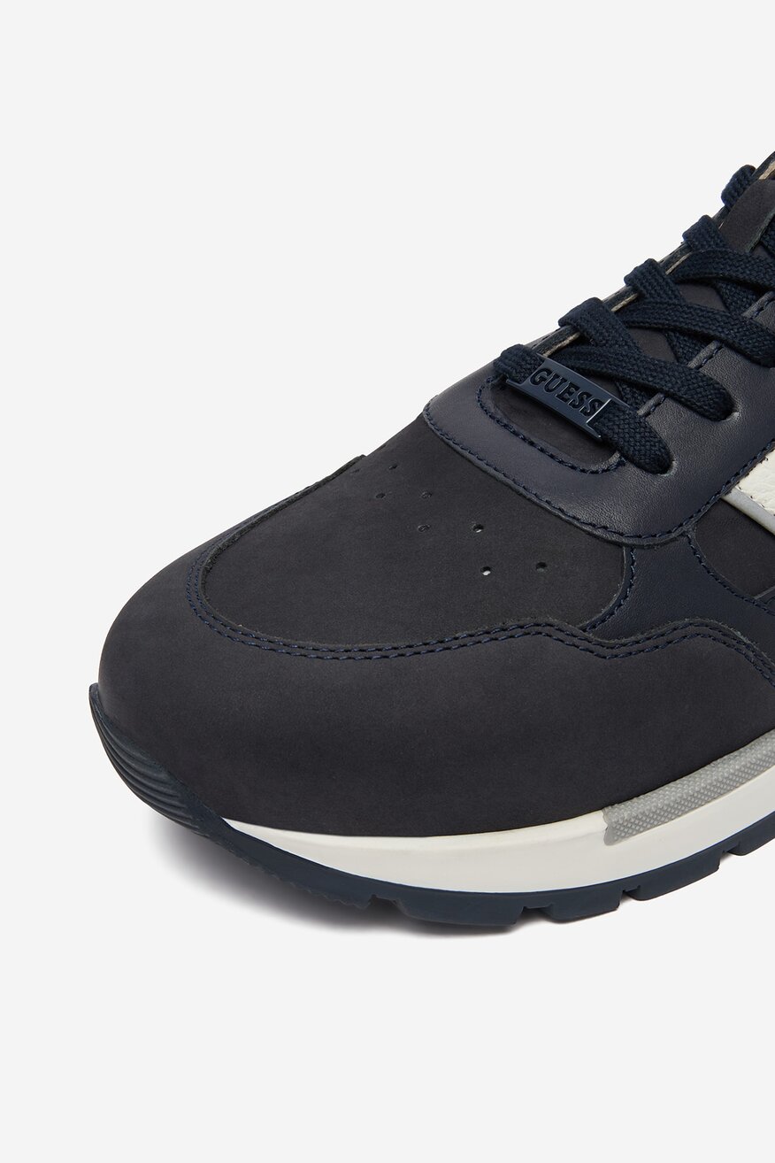 
                GUESS KIDS - Sneakersy skórzane - 5906751792162