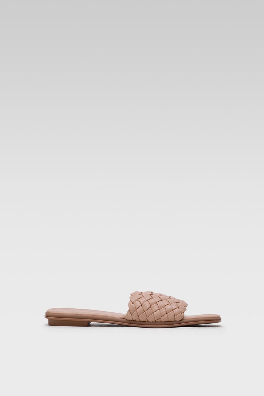 
                Jenny Fairy - Klapki beżowe - 5904248722586