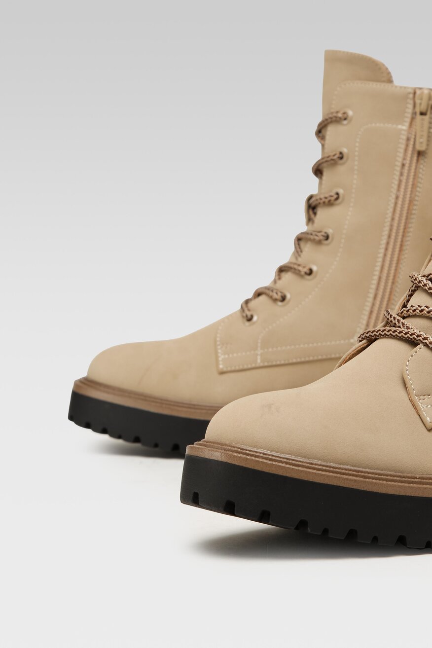 
                Боти Jenny Fairy БЕЖОВ - 5904862245935