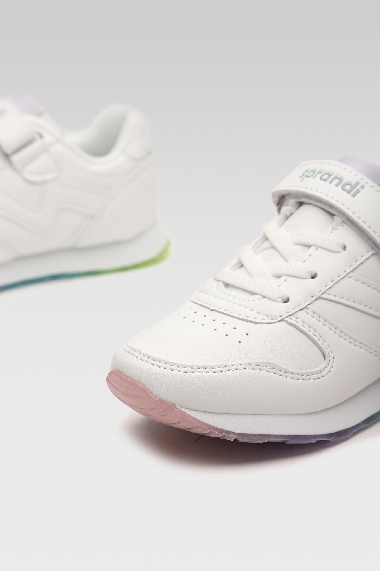 Obuwie sportowe Sprandi CP70-21832(IV)CH Biały