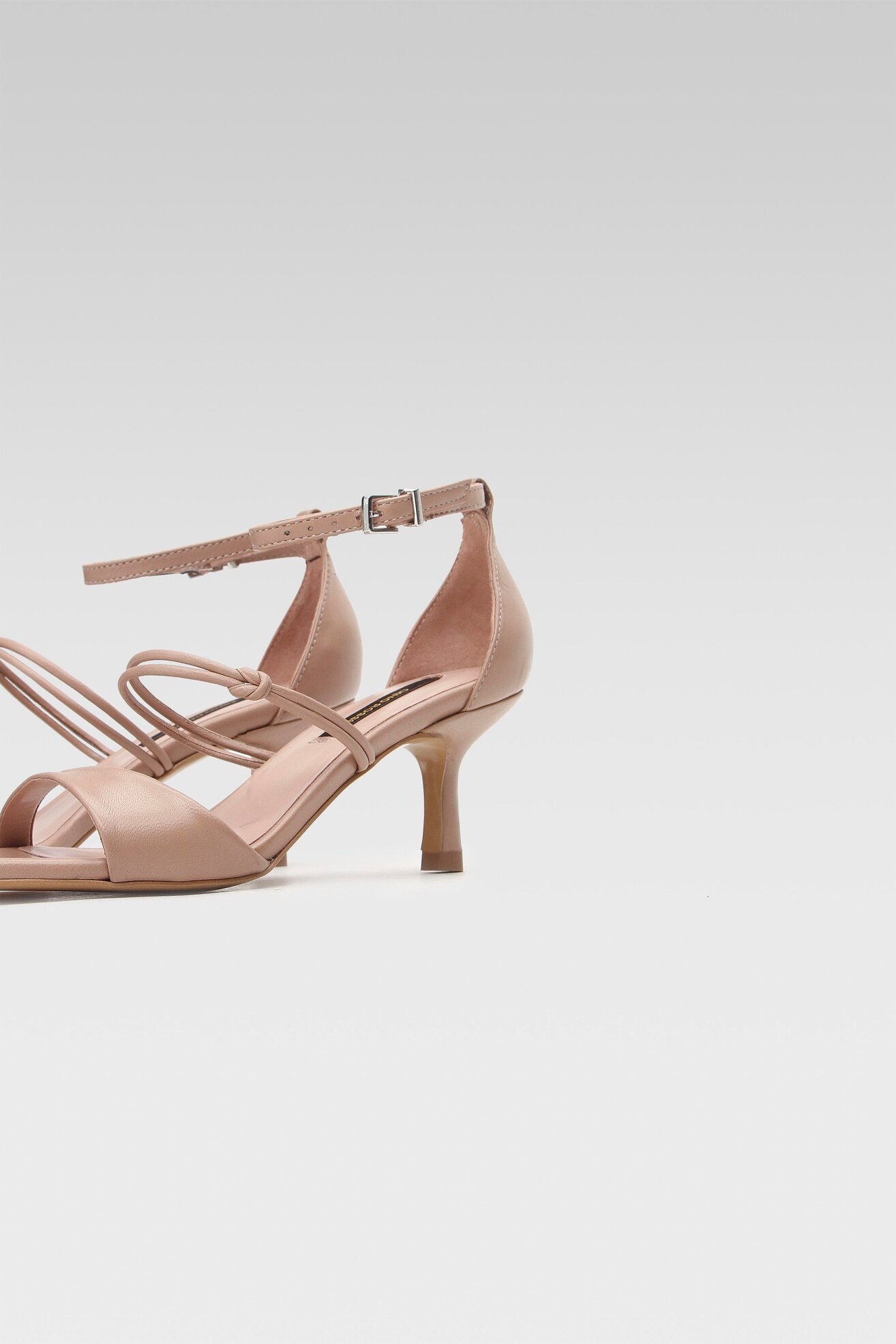 Sandały Gino Rossi 1915-766.925 Beżowy