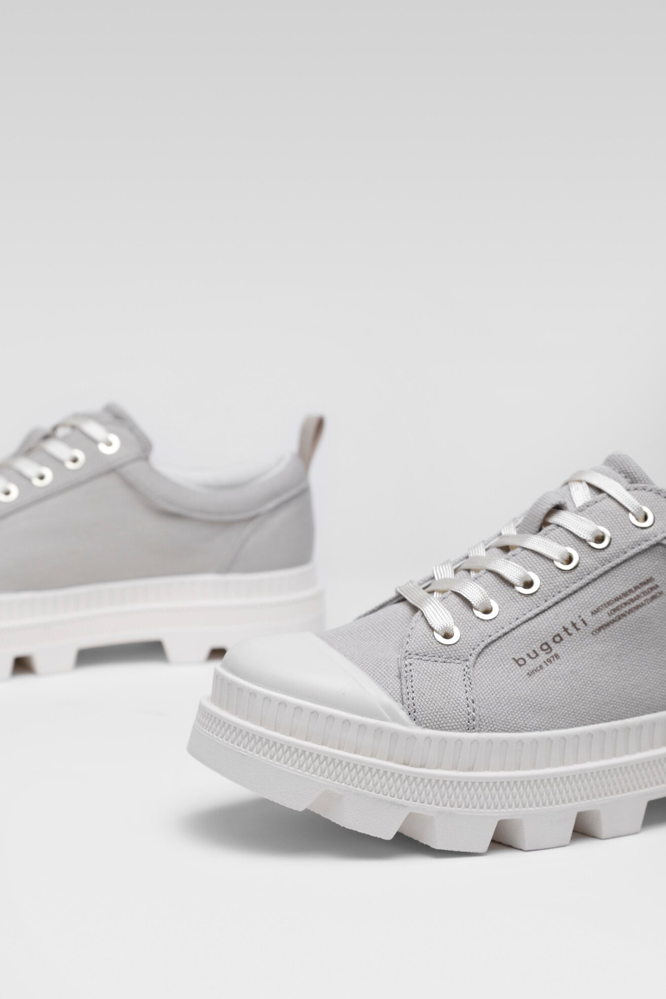 Półbuty Bugatti 431-A6K02-6900-5200 Beżowy