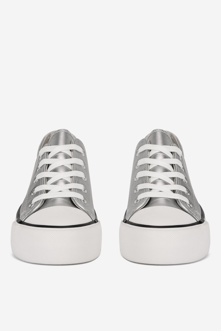 
                Кецове DeeZee СРЕБРИСТ - 5905588804901