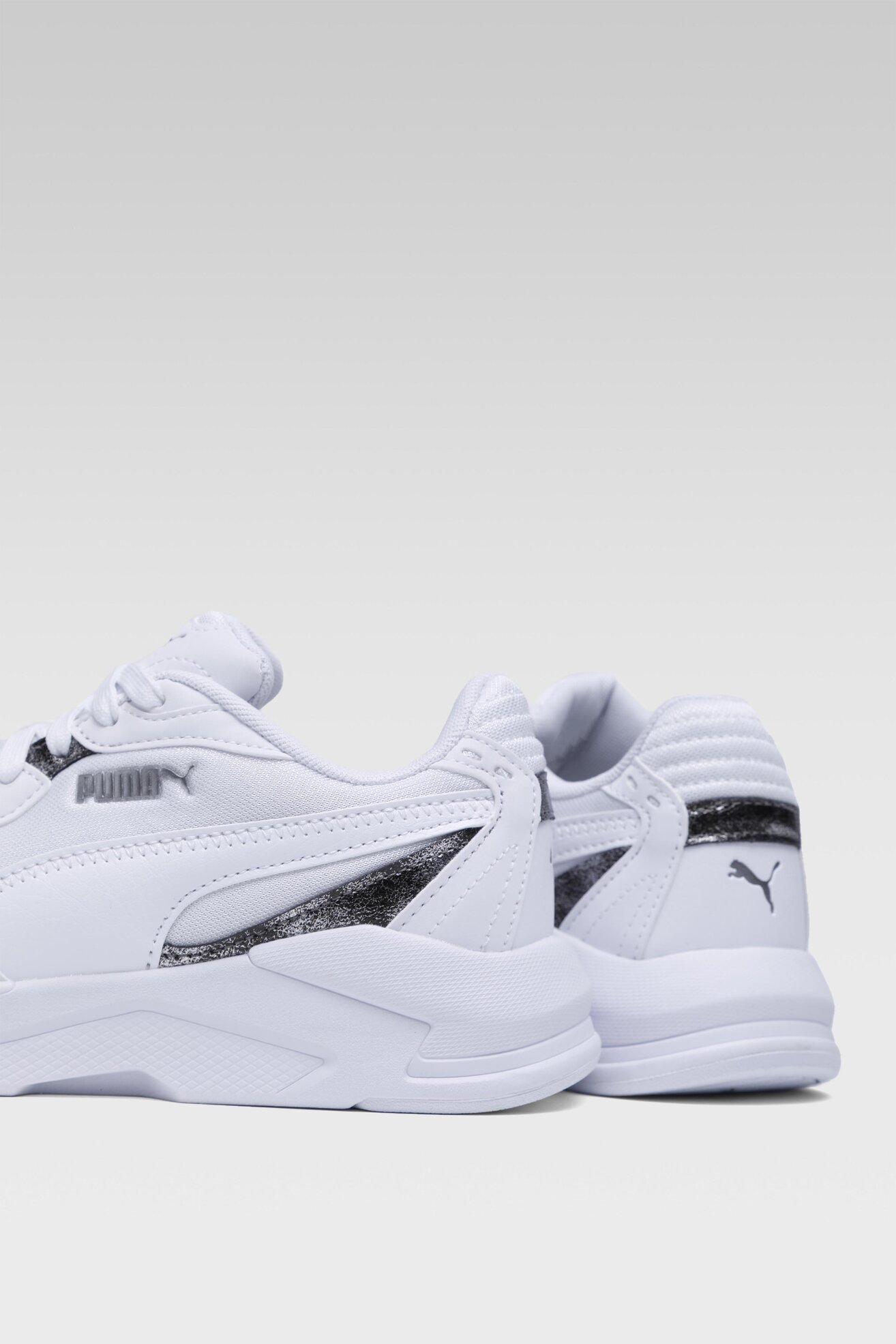 Obuwie sportowe Puma X-RAY SPEED LITE WNS RAW METALLICS 38484801 Biały