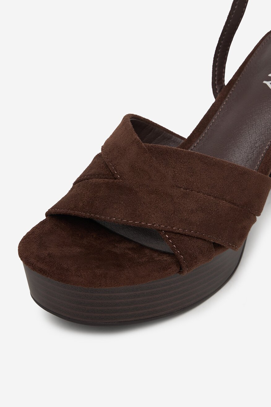 
                Сандалі Jenny КОРИЧНЕВИЙ - 5906751712580