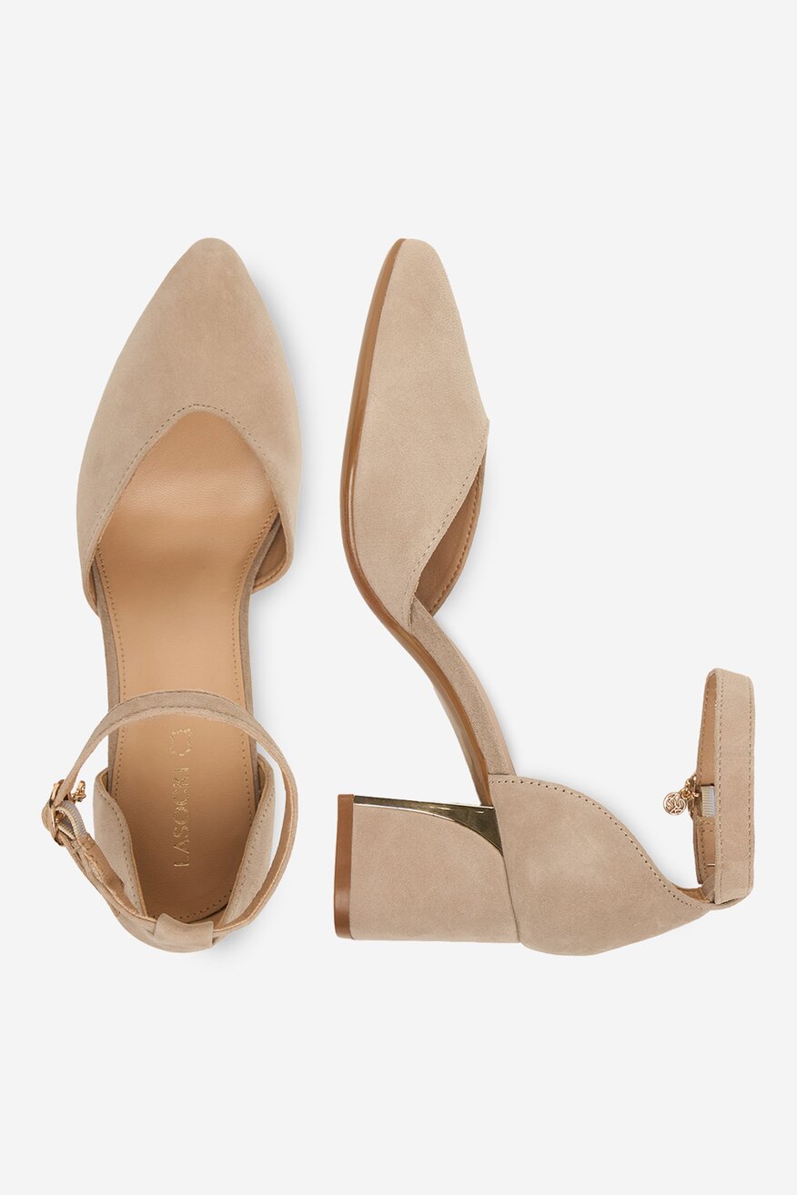 
                Körömcipő Lasocki BÉZS - 5906751572993