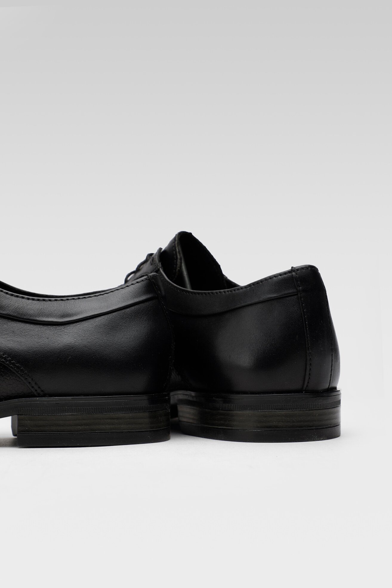 Cipele Lasocki MB-SZWEJK-10 CRNA