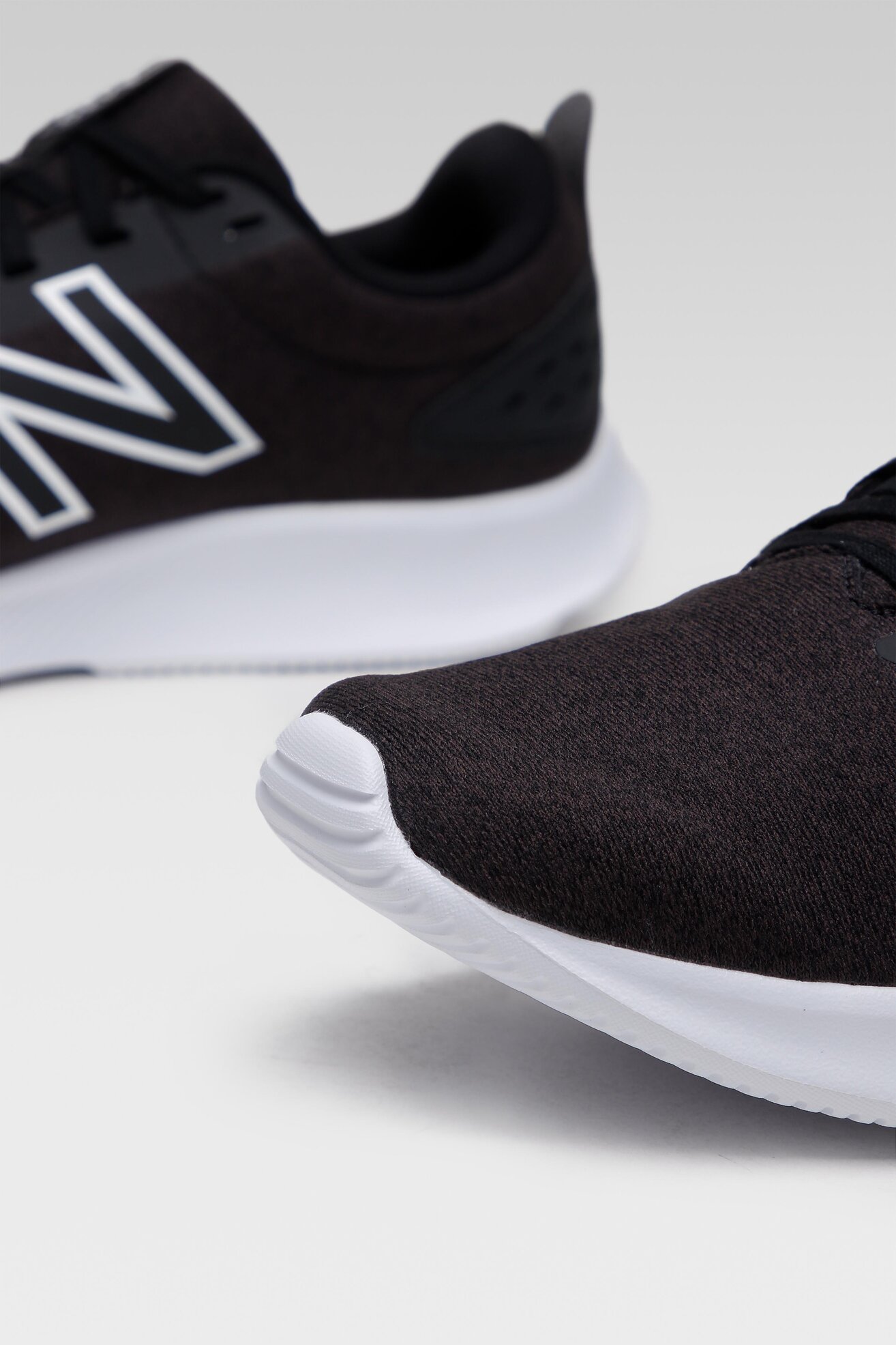 Sportcipő New Balance ME430LB2 FEKETE