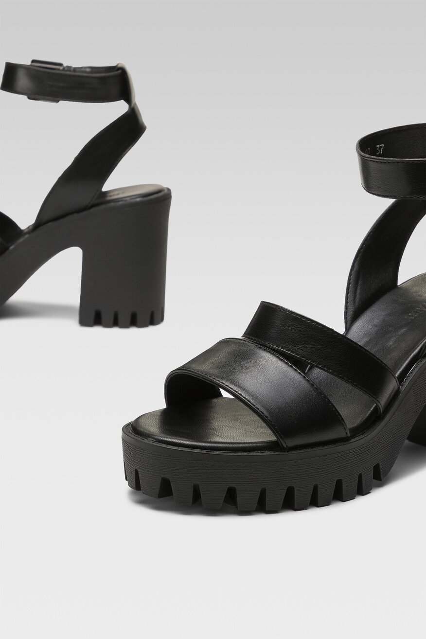 
                Сандалі Jenny Fairy ЧОРНИЙ - 5904862823188