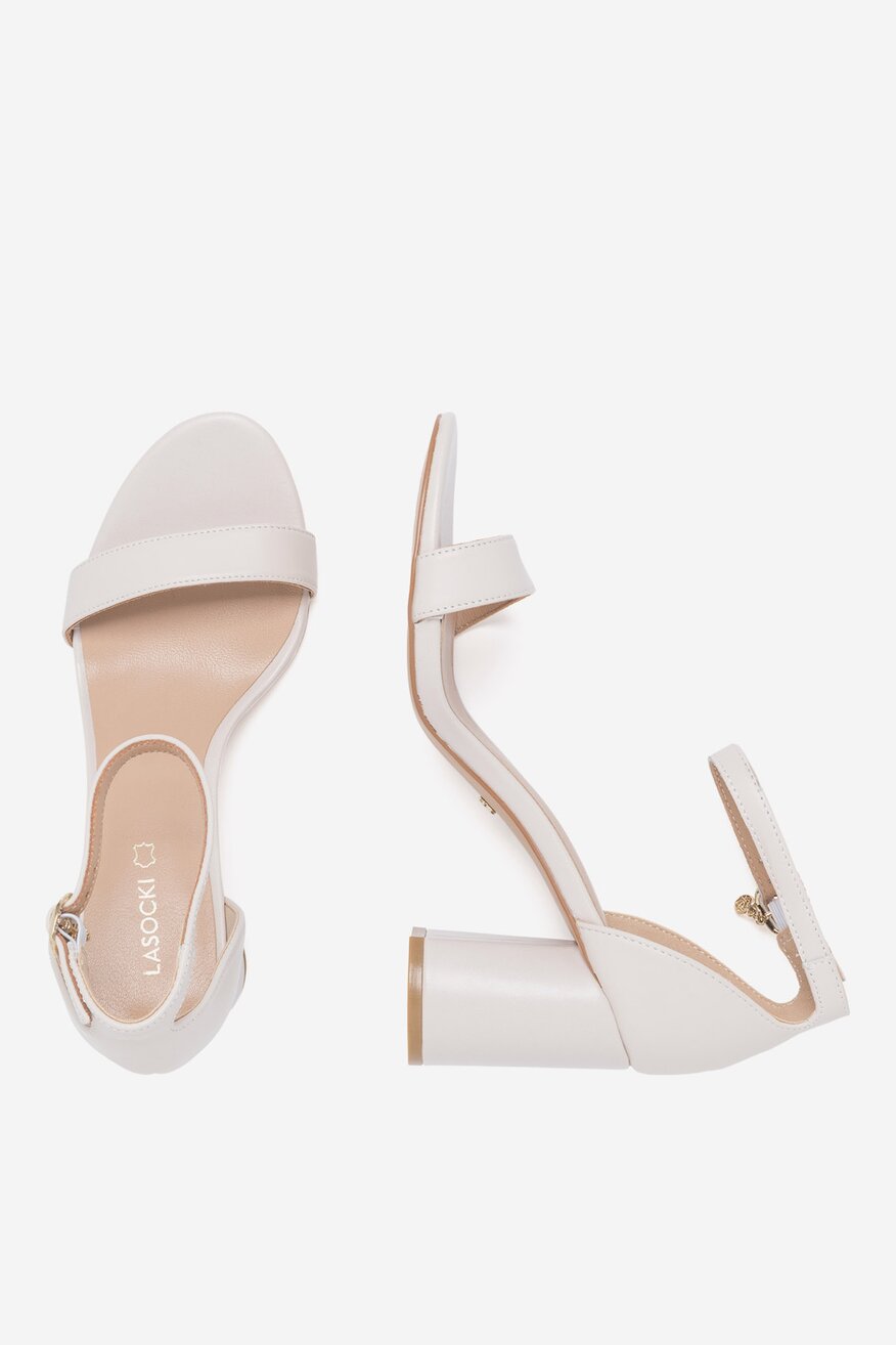 
                Сандали Lasocki БЯЛ - 5905588633945