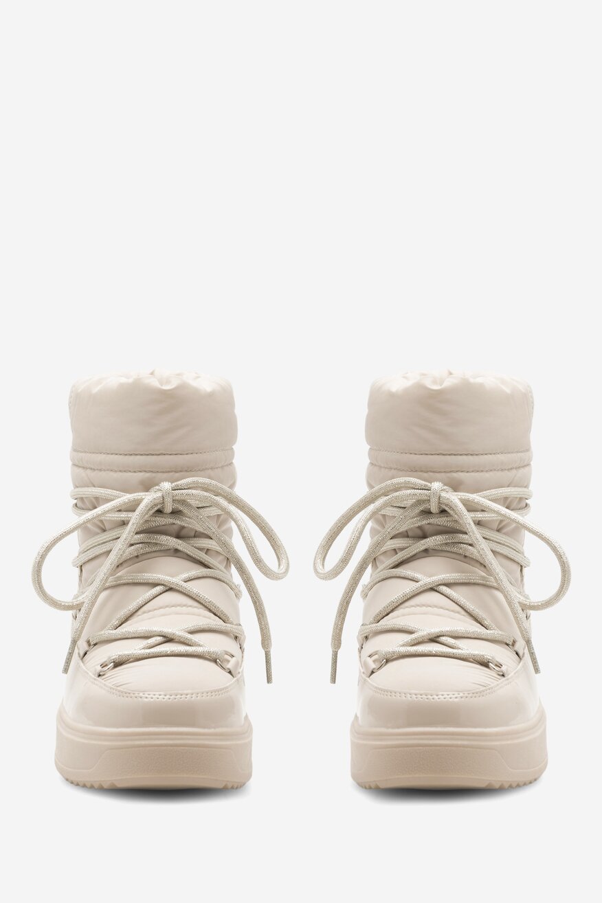 
                Боти DeeZee БЕЖОВ - 5905588160779