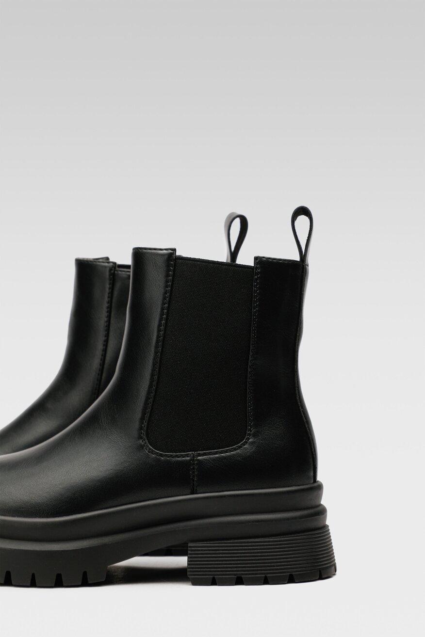 
                Jenny Fairy - Botki na grubej podeszwie - 5904862236711