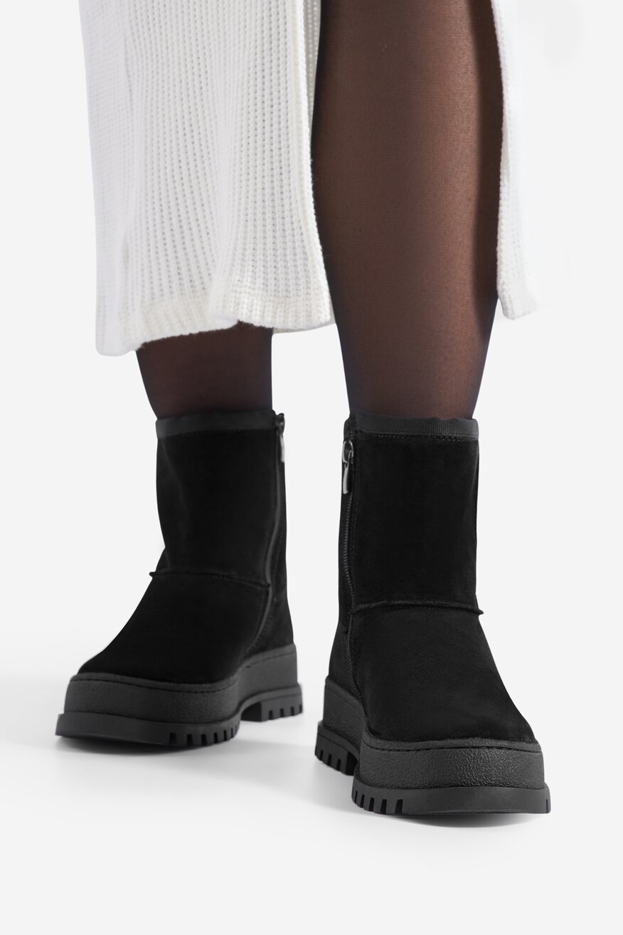 
                Ghete Lasocki NEGRU - 5905588992929