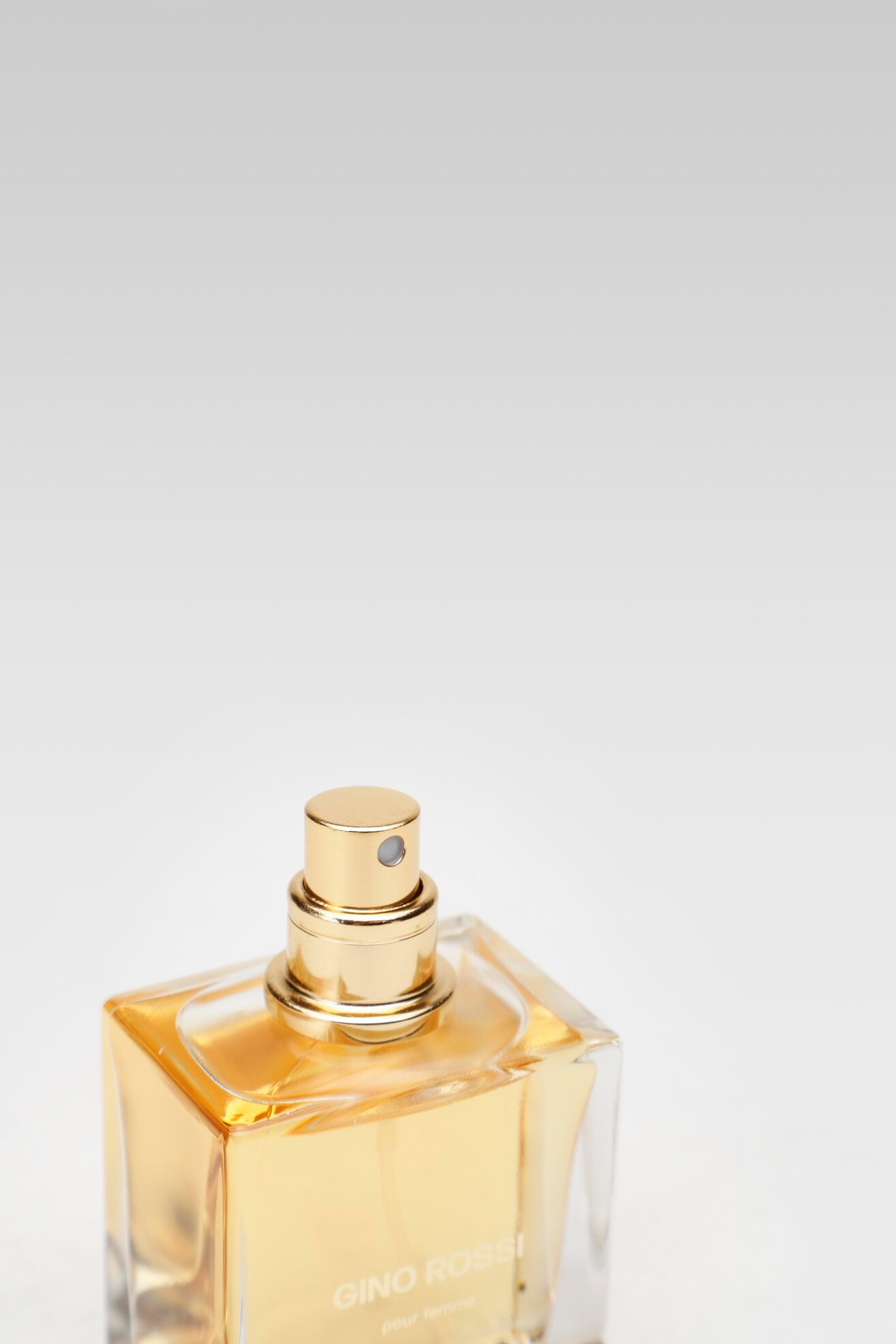 Perfumy Gino Rossi WODA PERFUMOWANA POUR FEMME 4408233 R owy CCC eu perfumy-gino-rossi-woda-perfumowana-pour-femme-4408233-r-owy-ccc-eu