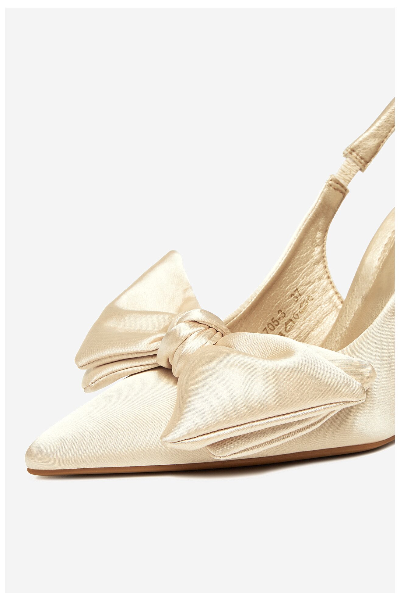 Körömcipő DeeZee R705-3 BÉZS