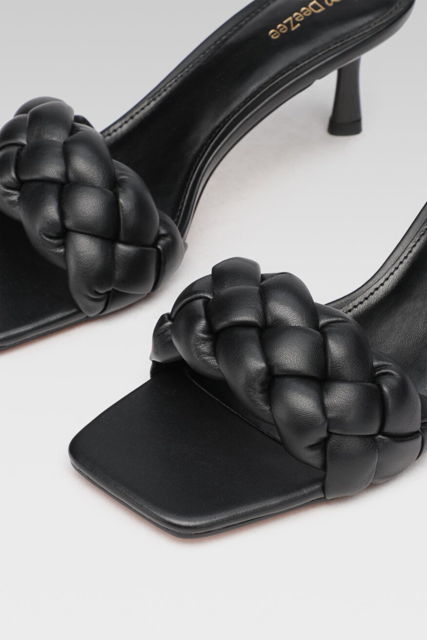 
                DeeZee - Klapki na obcasie czarne - 5903698504414