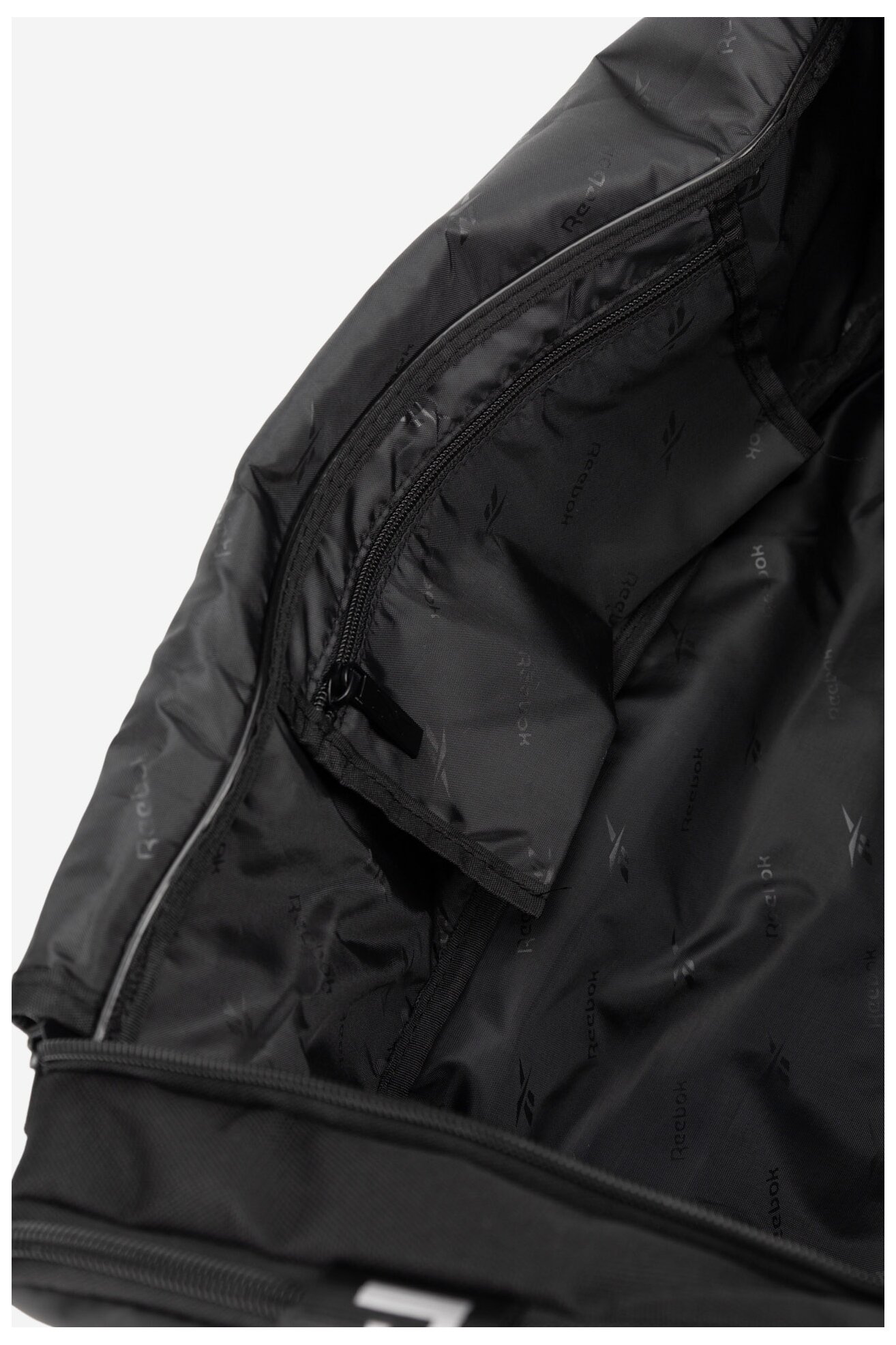 Utazó táska Reebok RBK-034-CCC-05 FEKETE