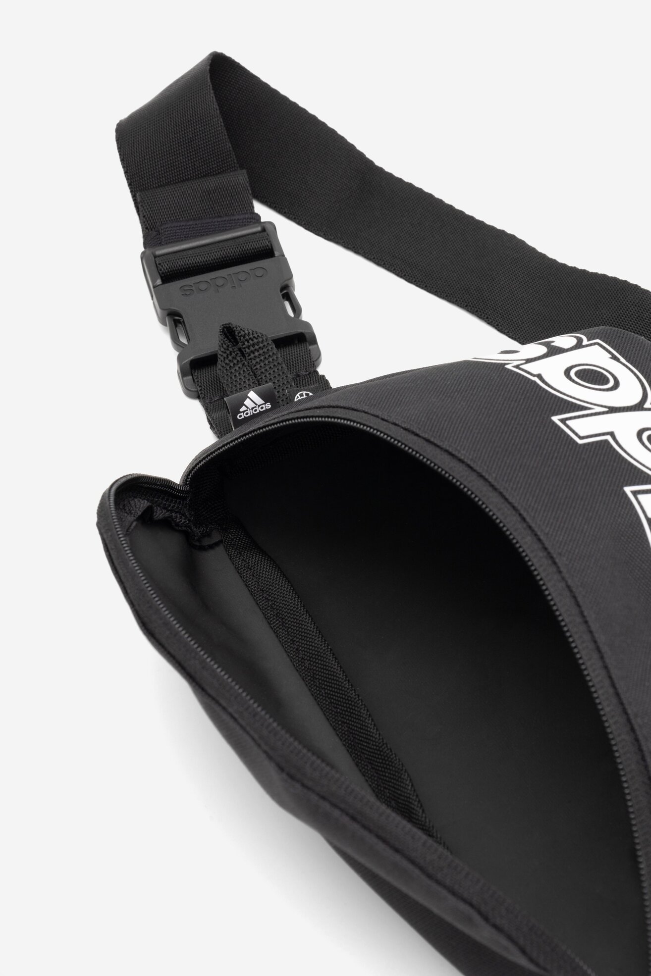 Torebka młodzieżowa adidas DAILY WB HT4777 Czarny