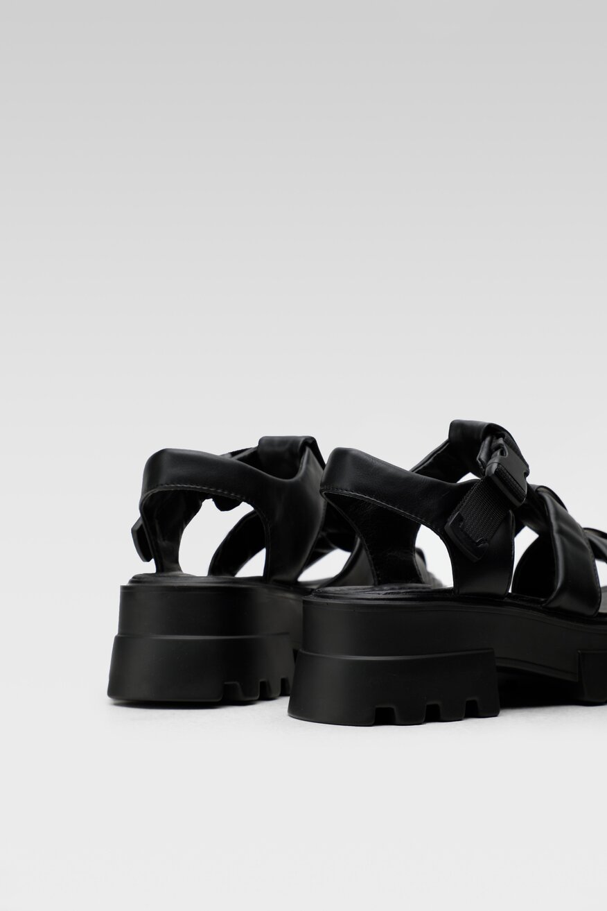 
                Jenny Fairy - Sandały czarne z zatrzaskiem - 5904248642082