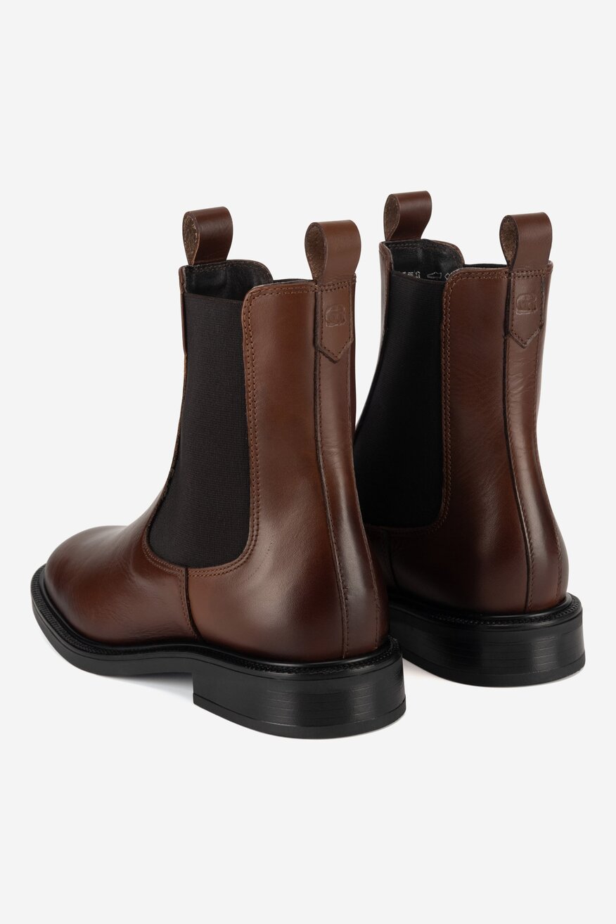 
                Bokacsizma Gino Rossi BARNA - 5905588928034