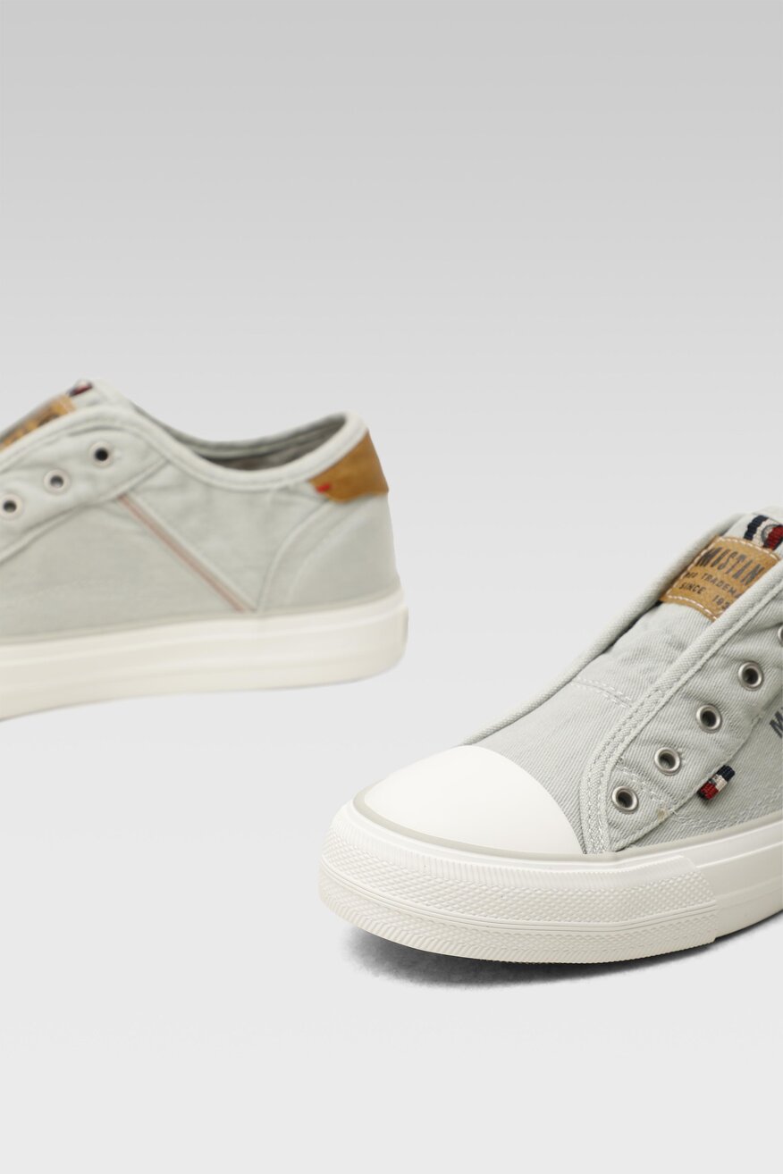 
                Mustang - Trampki szare - 5904248413026