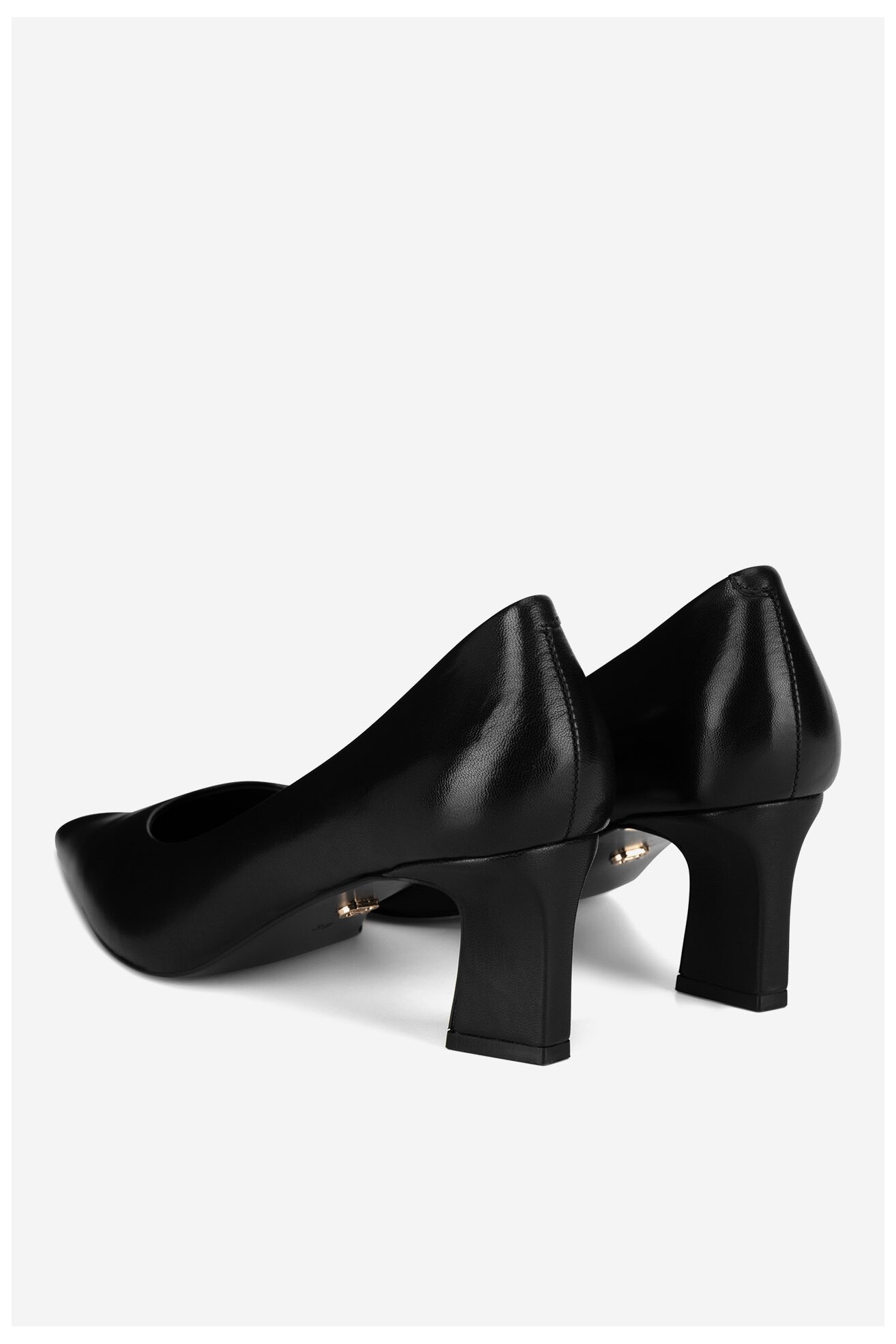 Cipele na štiklu Gino Rossi AILANI--9LLI1 CRNA