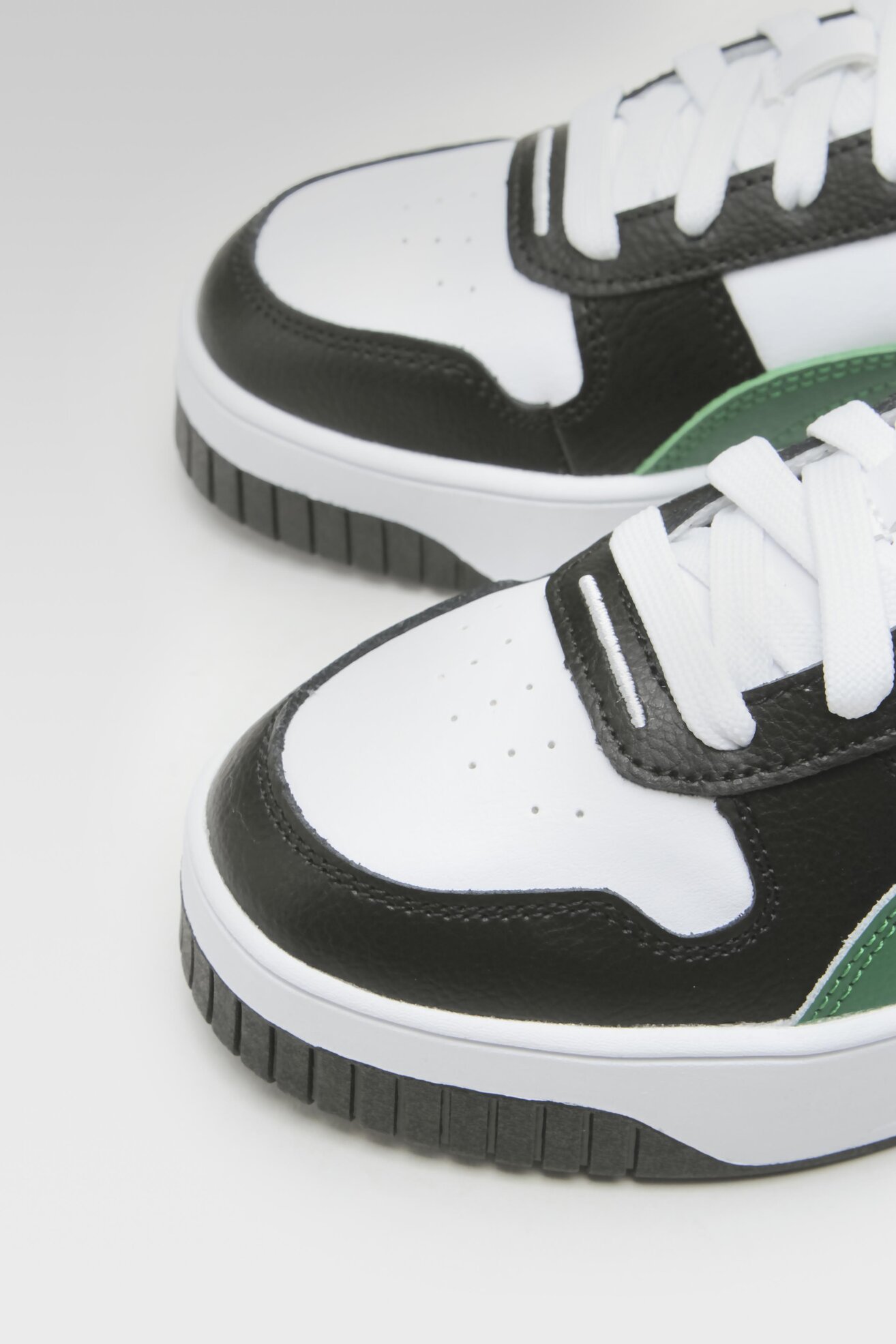 Obuwie sportowe Puma CARINA STREET 38939006 Biały