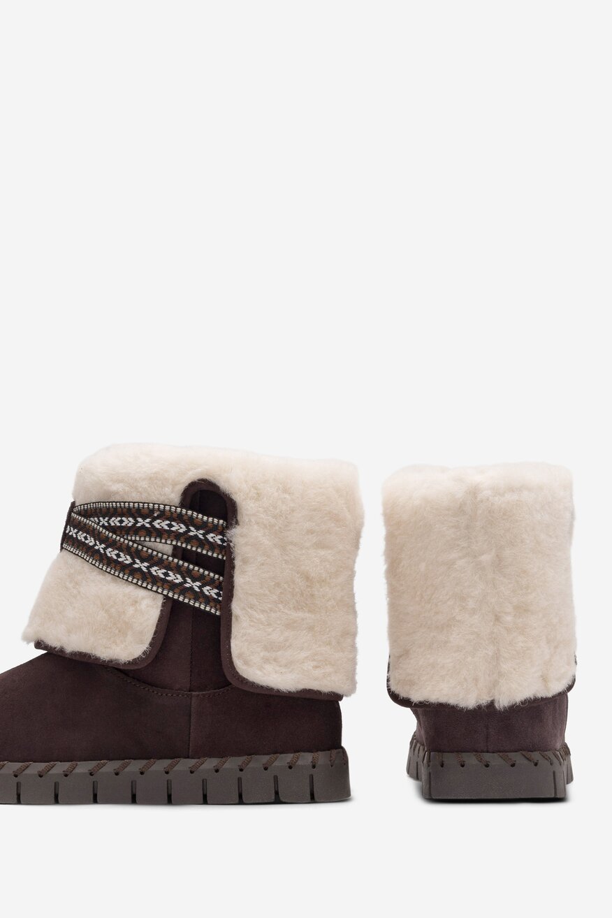 
                MUK LUKS - Skórzane botki - 2230034234678