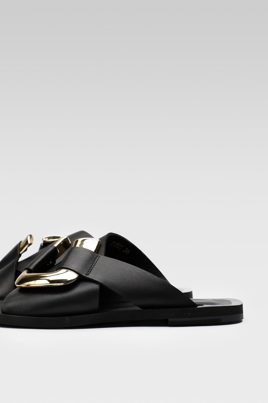 
                Badura - Skórzane klapki czarne - 5904248486518