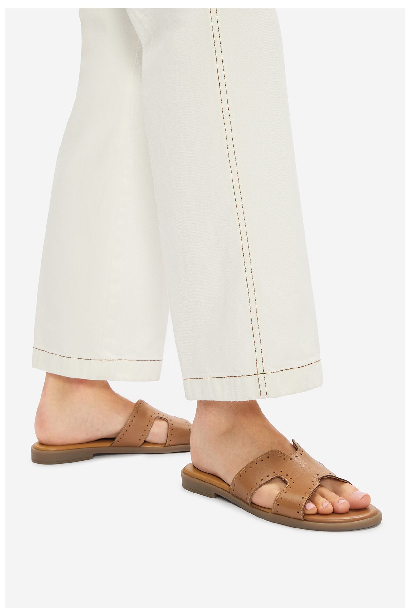 Шльопанець Lasocki WI16-FOXI-74 ВЕРБЛЮЖИЙ