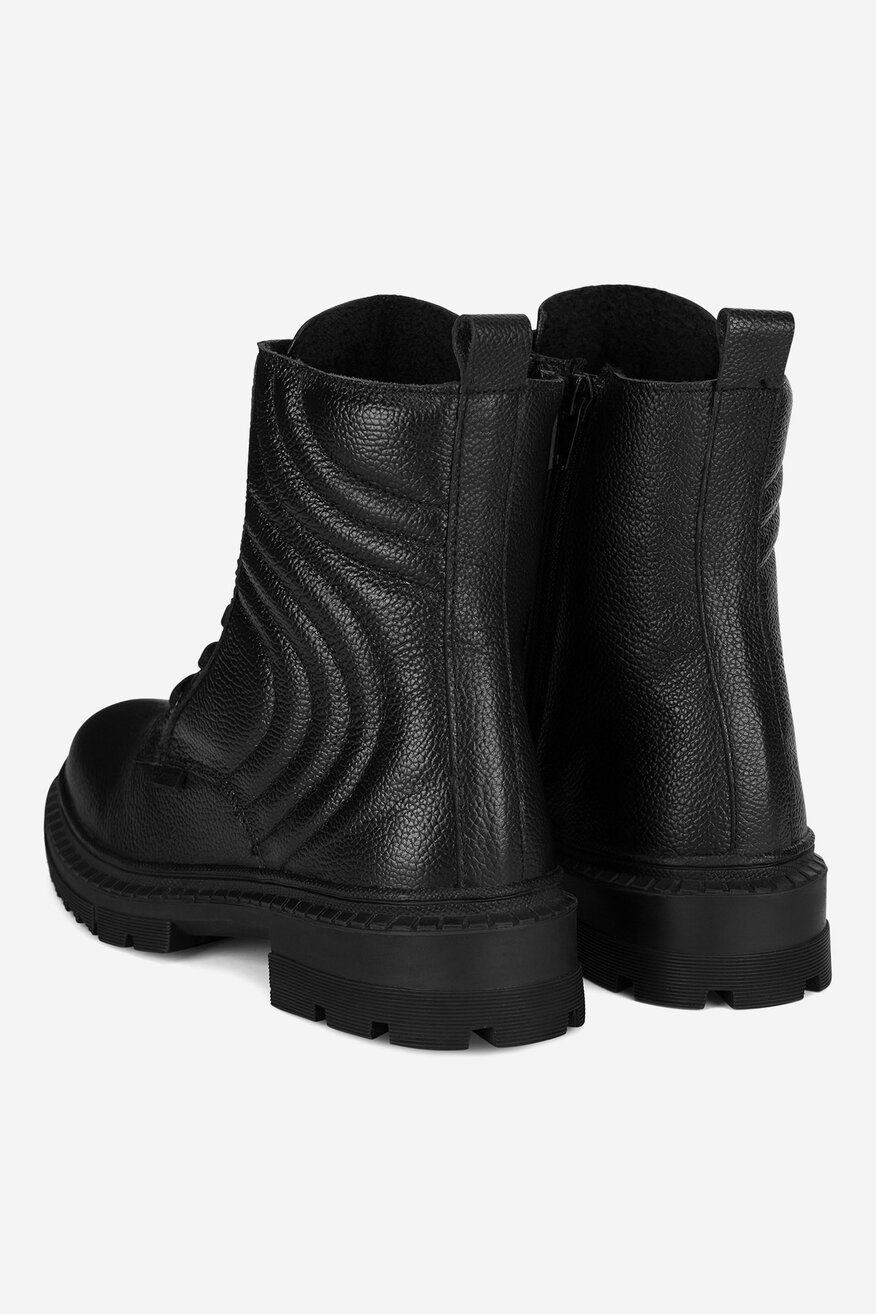 Šněrovací vyšší obuv Lasocki Young ČERNÁ - 5905588884781