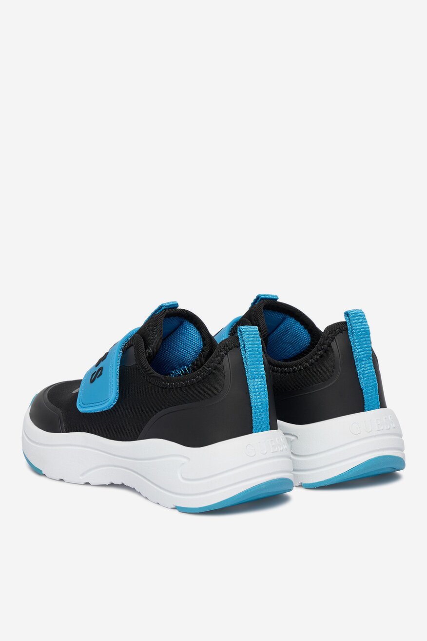 
                Сникърси GUESS KIDS СИН - 5906751754382