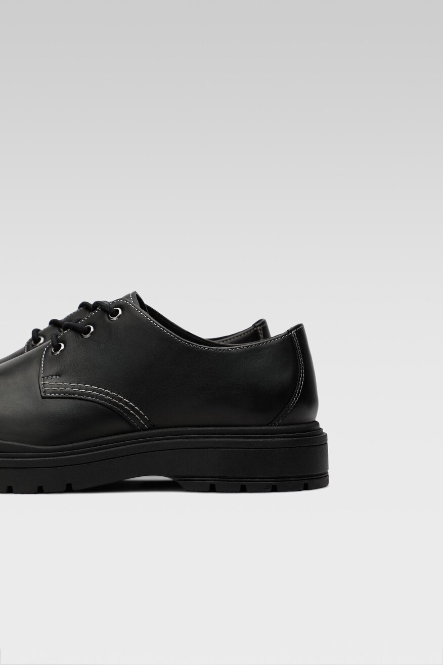 
                Badura - Skórzane półbuty czarne - 5904862379982