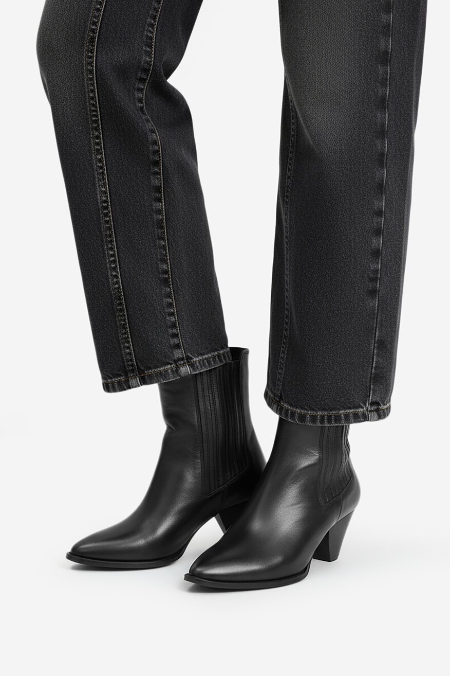 
                Боти G-STAR RAW ЧЕРЕН - 5906751442296