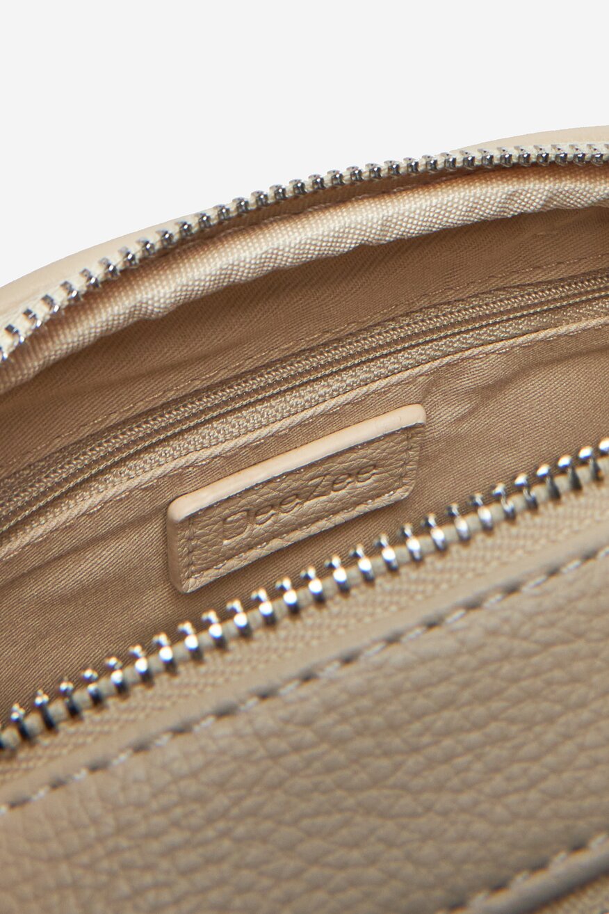 
                DeeZee - Mała torebka crossbody - 5906751062517