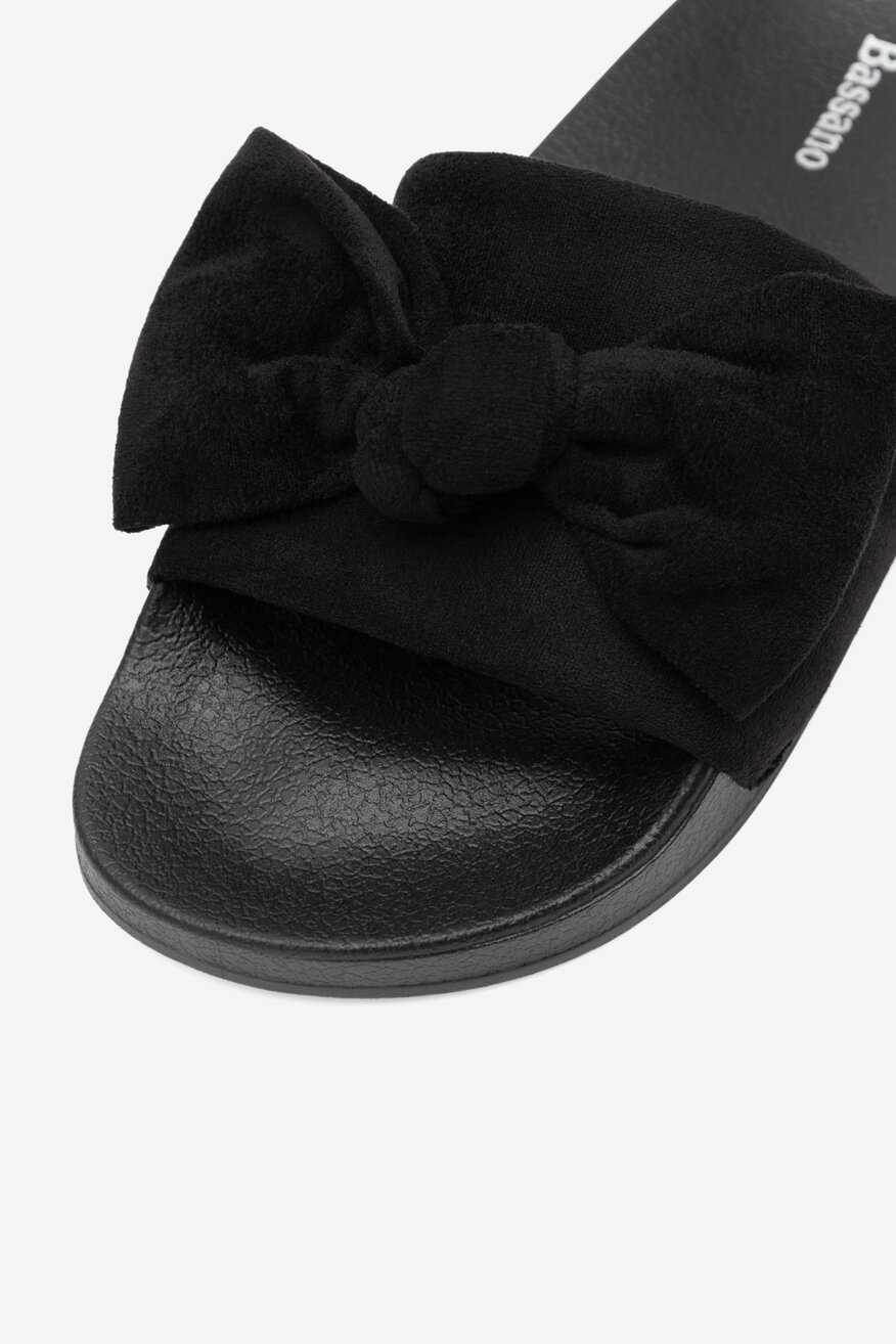 
                Clara Barson - Klapki - 5905588501817