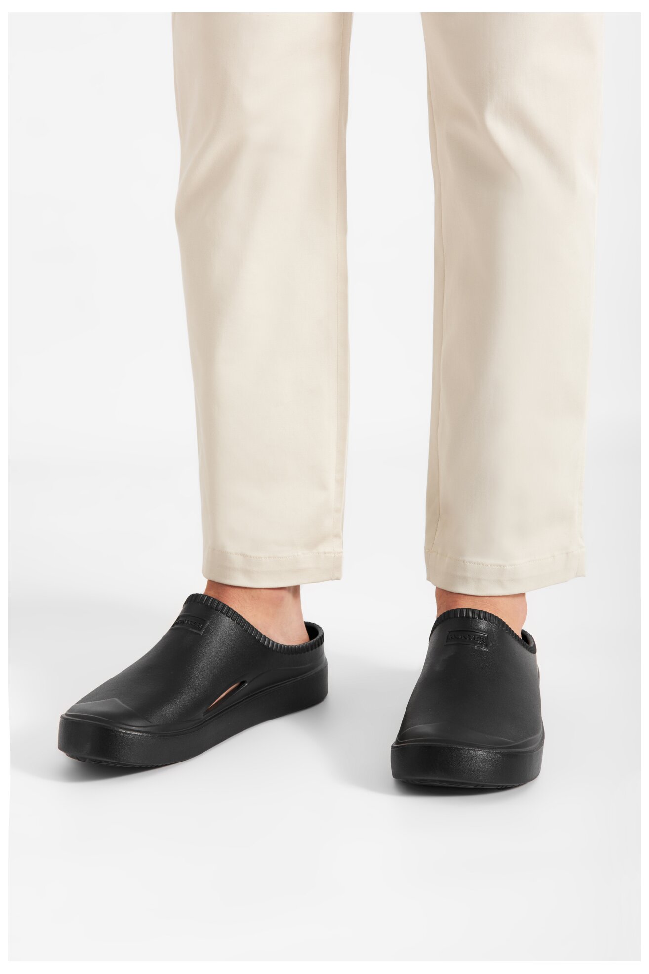 Джапанка за басейн HUNTER UFF1102EVA-BLK-W ЧЕРЕН