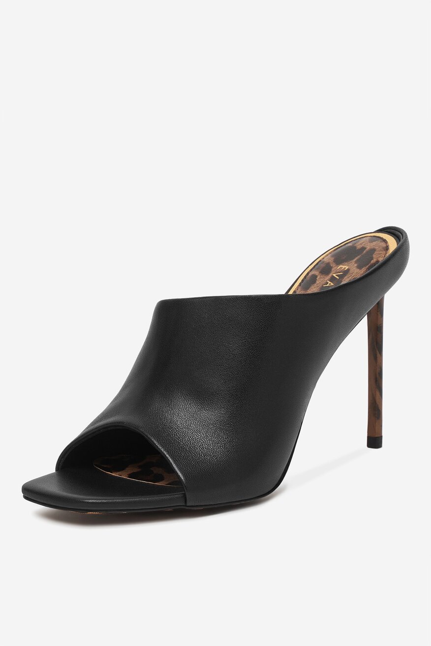 
                EVA MINGE - Klapki skórzane - 5906751815151