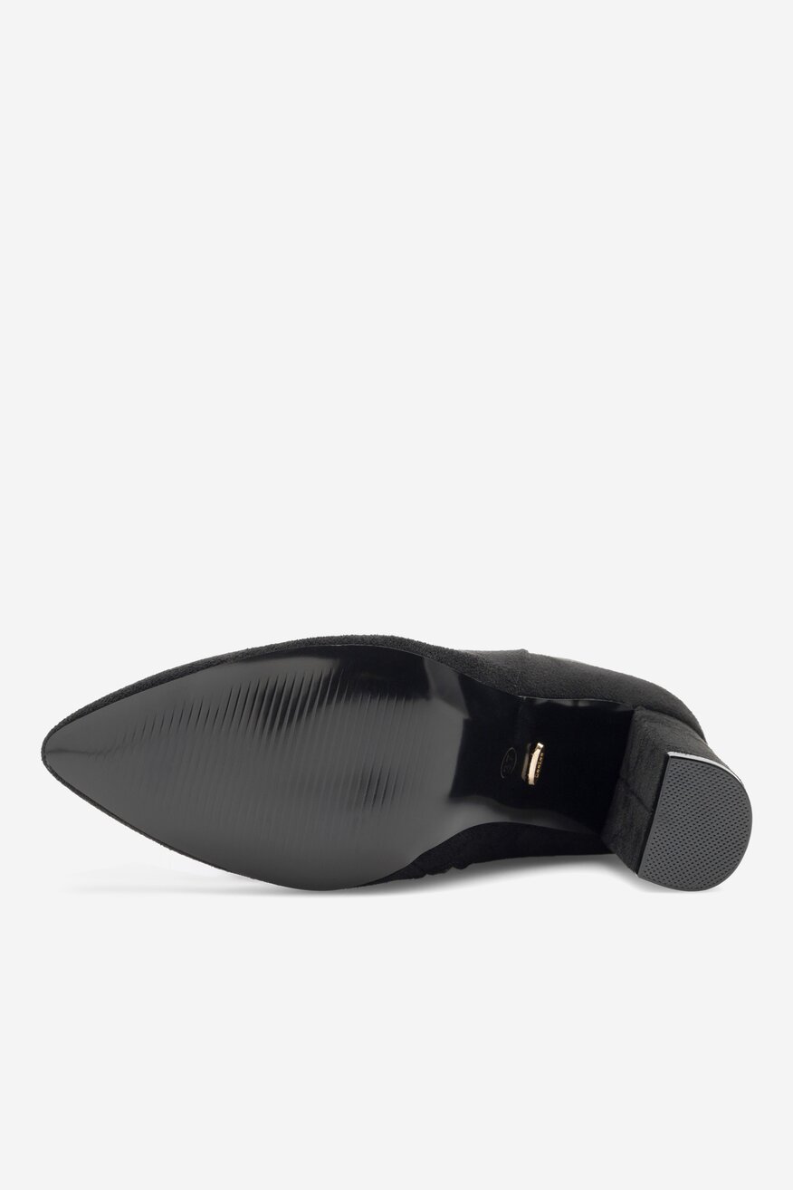 
                DeeZee - Botki na słupku - 5905588795643