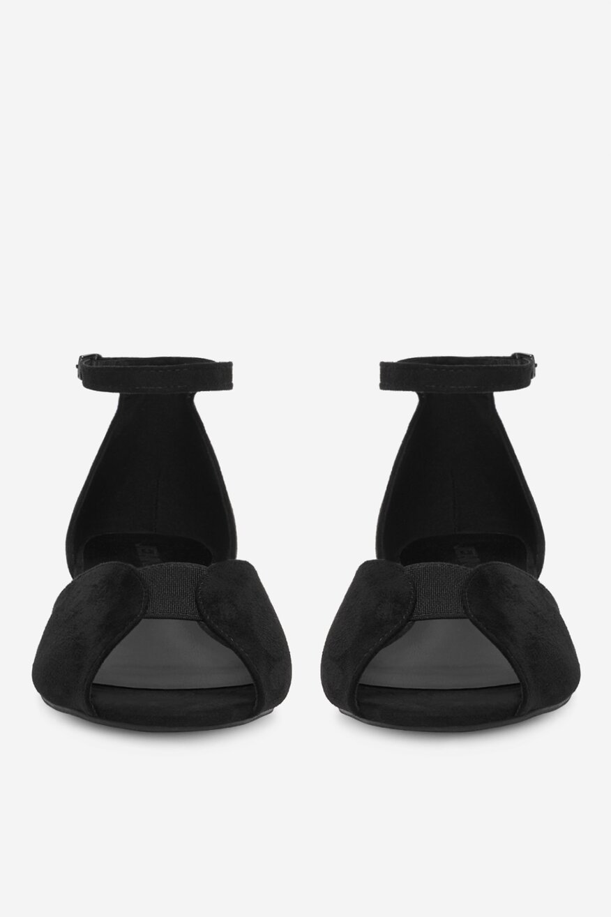 
                Сандалі Jenny ЧОРНИЙ - 5906751806180