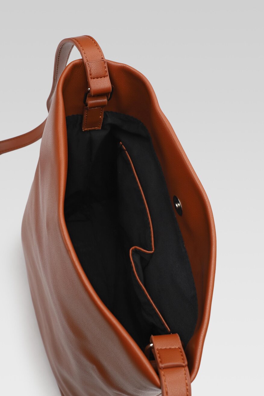 
                Дамска чанта Jenny Fairy КАМЕЛ - 5903698832616