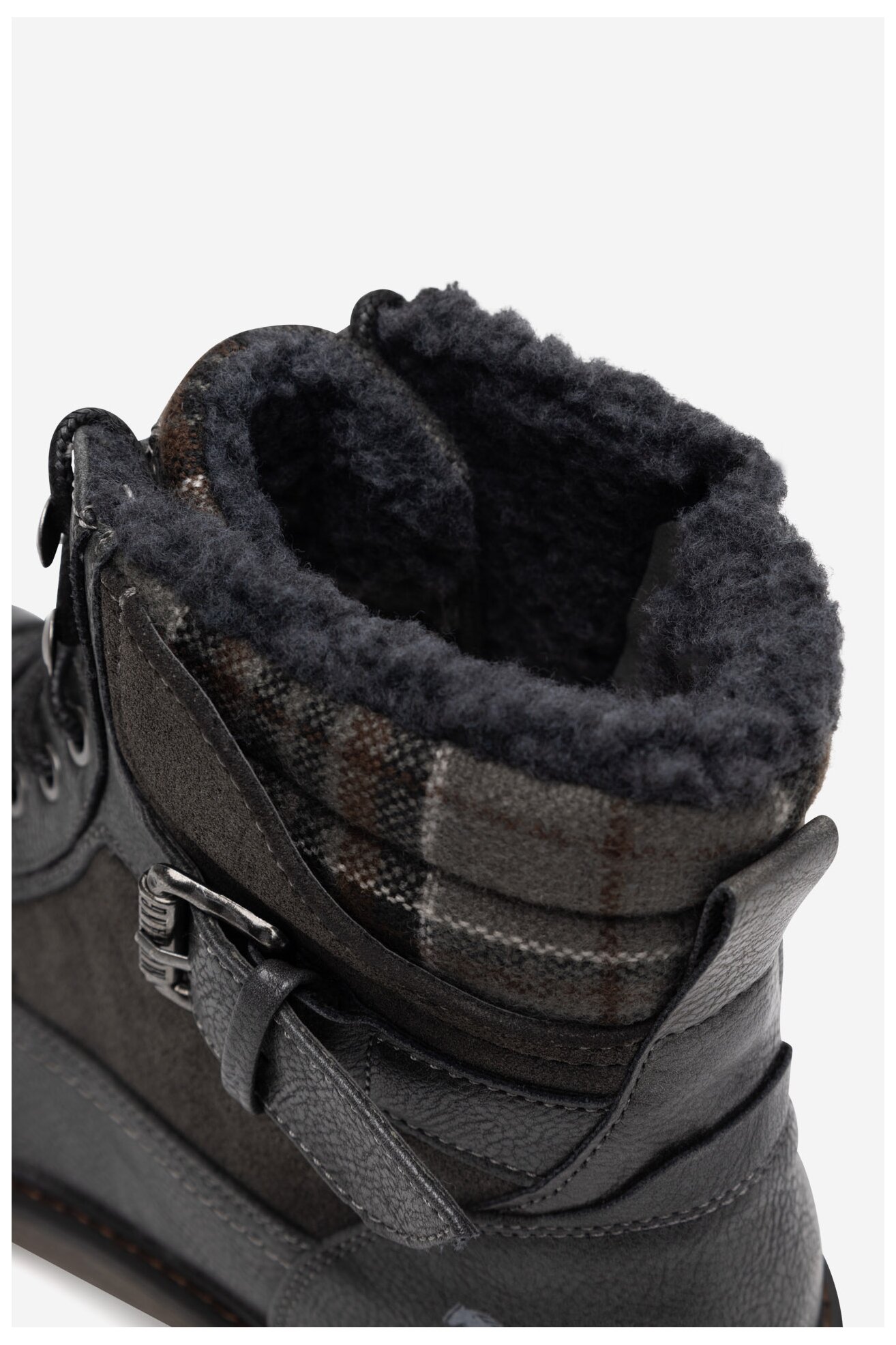 Trzewiki Mustang 4157-605 Szary