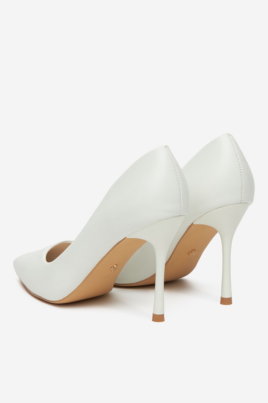 
                DeeZee - Czółenka na szpilce - 5906751082812