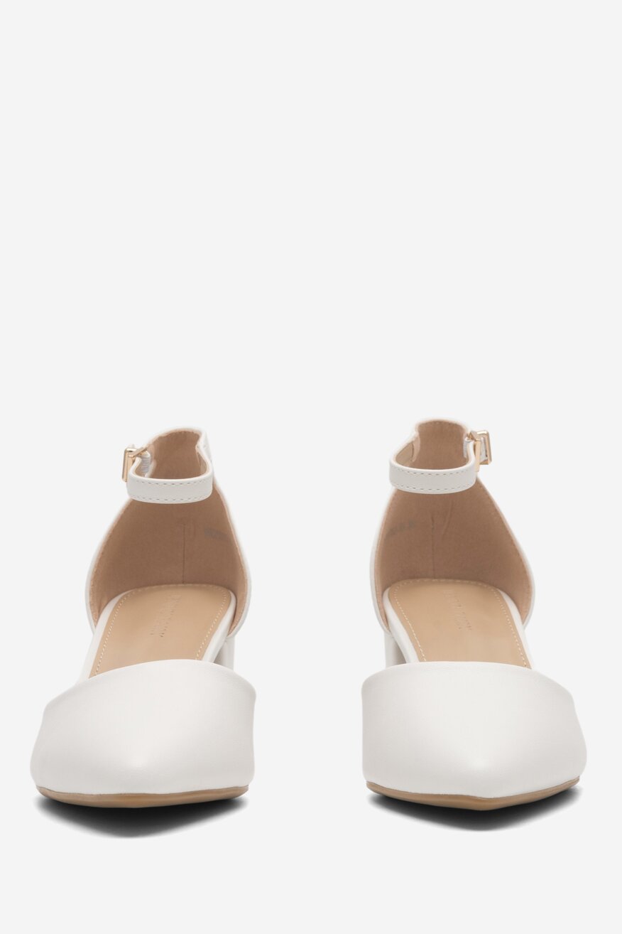 
                Jenny Fairy - Czółenka białe - 5904862605883