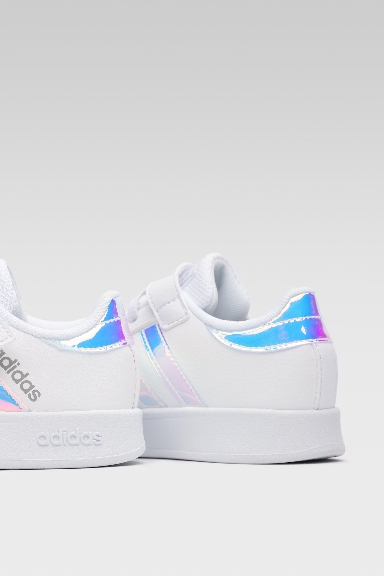 Obuwie sportowe adidas BREAKNET C GW2326 Biały